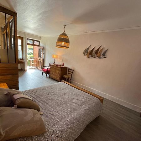 Chambres D'Hotes Avec Entree Privative Au Calme Dans Maison De Village Saint-Jorioz Exteriör bild