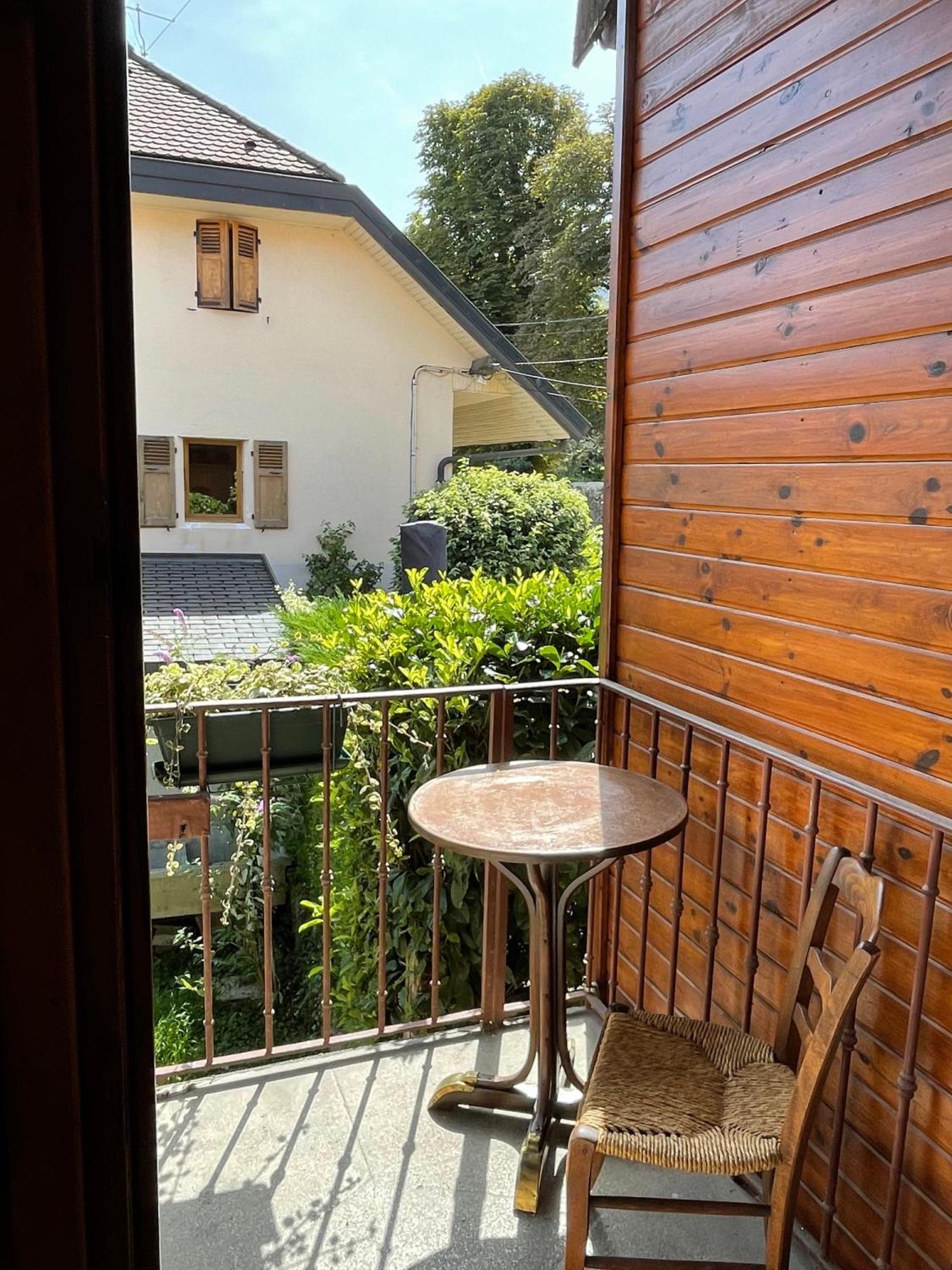 Chambres D'Hotes Avec Entree Privative Au Calme Dans Maison De Village Saint-Jorioz Exteriör bild